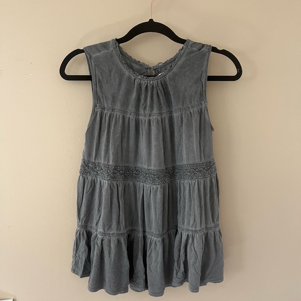 🌸Knox Rose Tiered Tank Top
